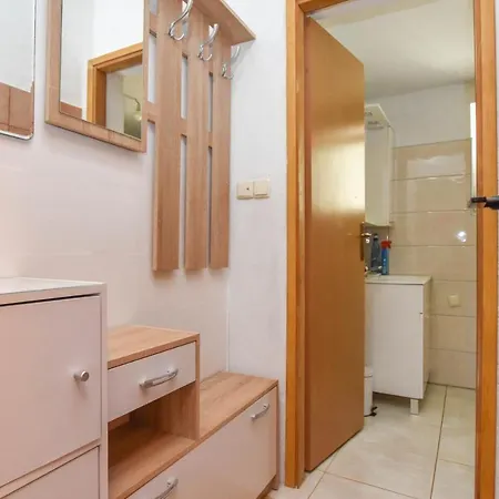 House Oliva Tkon