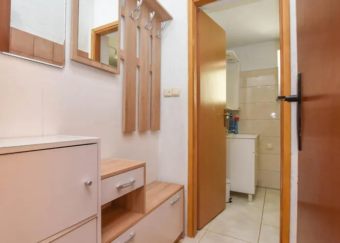 House Oliva Tkon