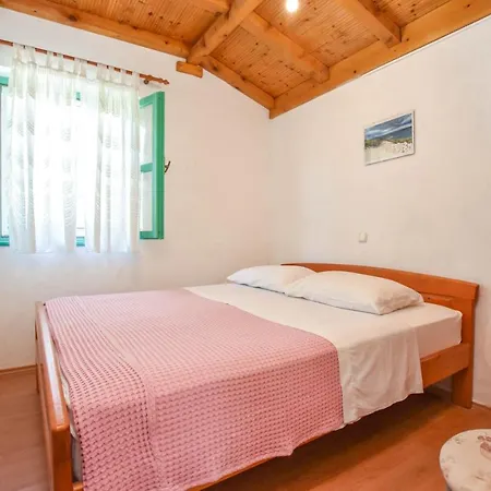 House Oliva Holiday home Tkon