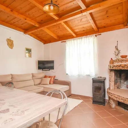 House Oliva Tkon